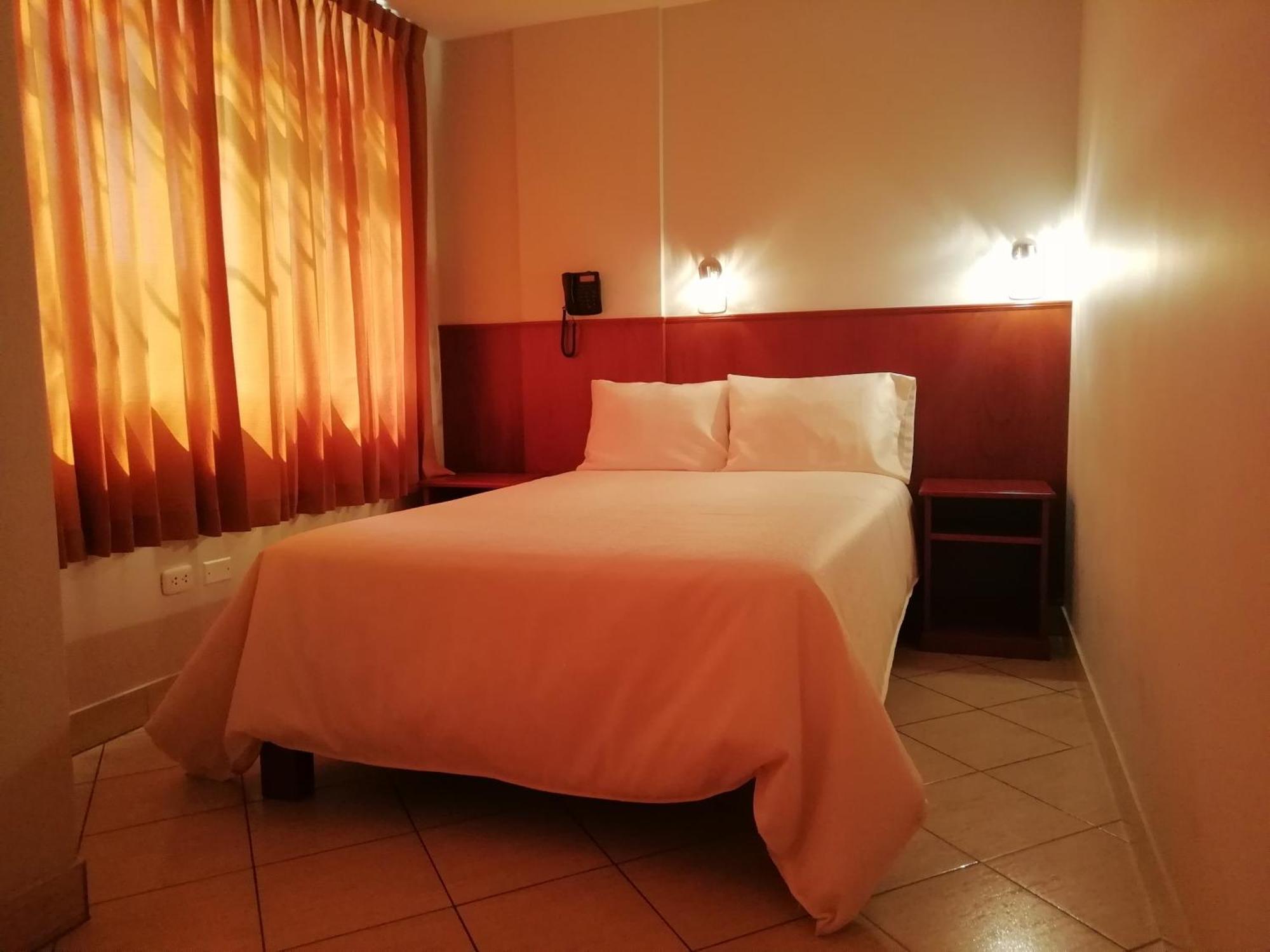 Hostal Vasco Tacna Exterior foto
